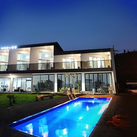 New Heaven Jeju Villa Seogwipo Bagian luar foto