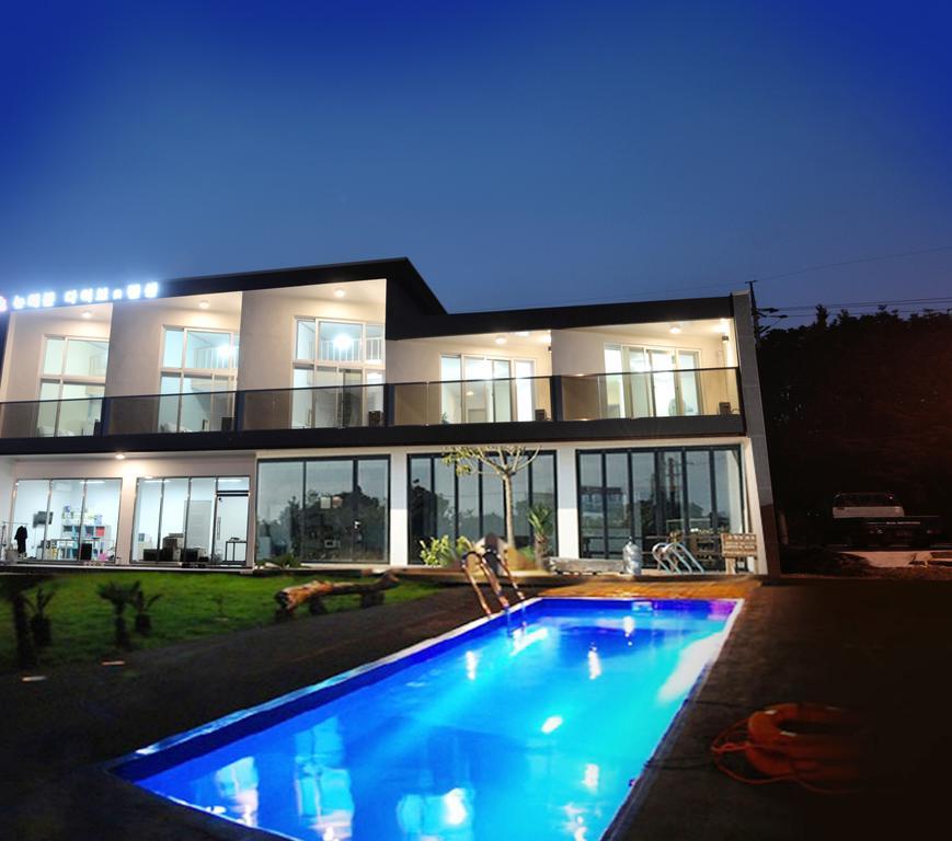 New Heaven Jeju Villa Seogwipo Bagian luar foto