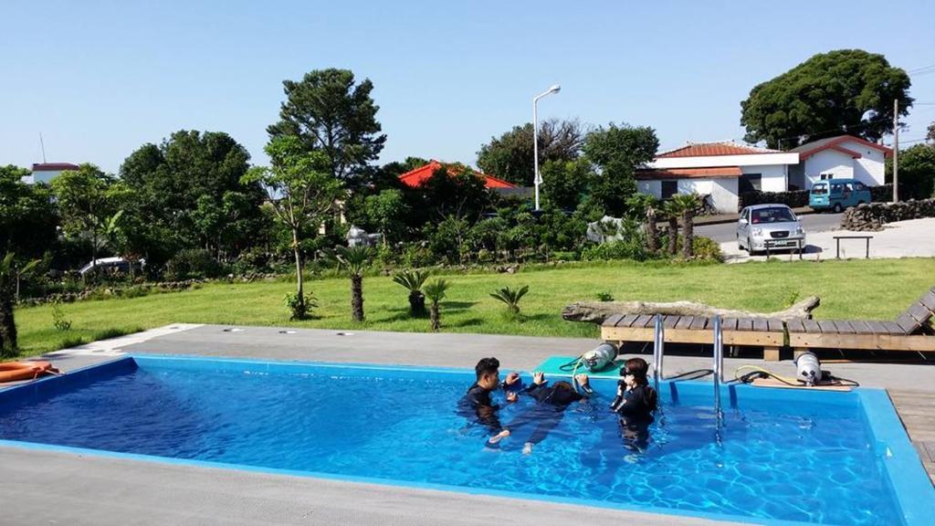 New Heaven Jeju Villa Seogwipo Bagian luar foto